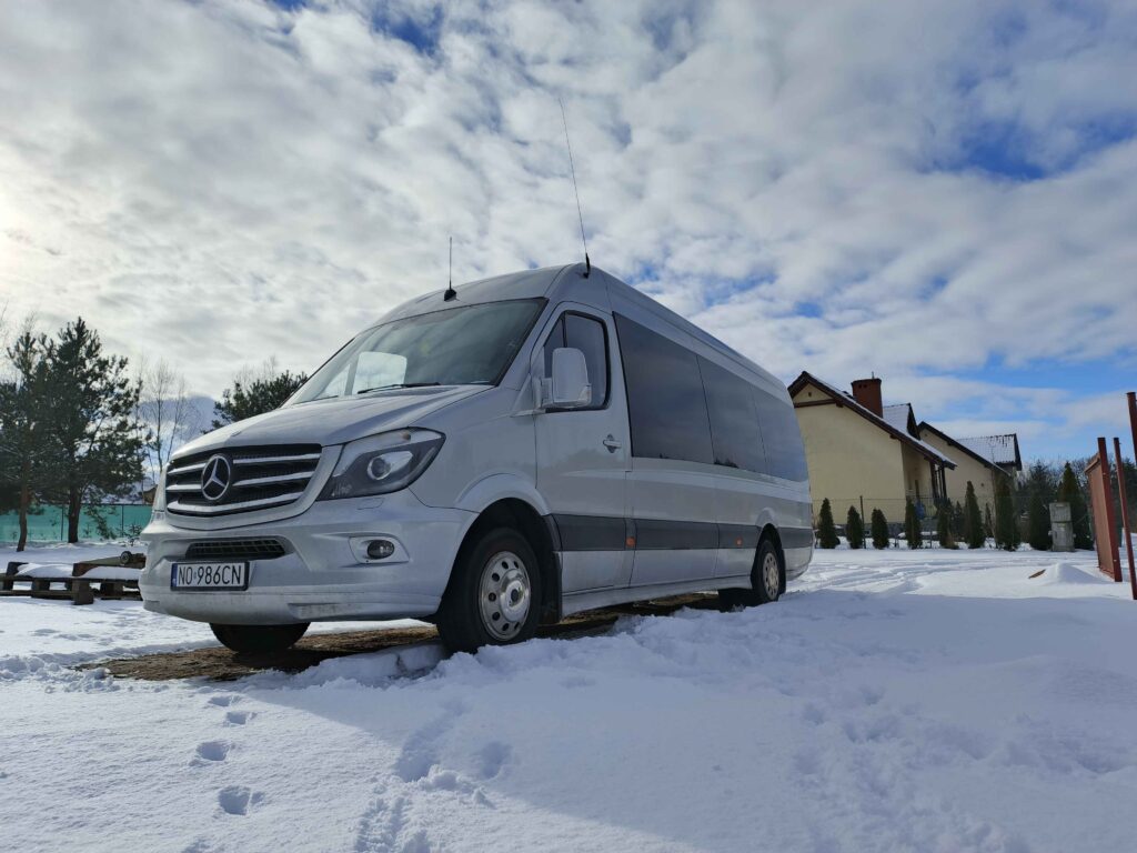 Przewozy Osób Olsztyn - Bałdyga Przewozy - Bus Mercedes Zdjęcie Numer 2
